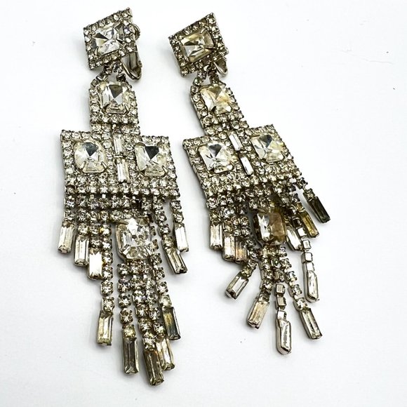 Vintage Screw-Back Chandelier Earrings - Picture 2 of 3